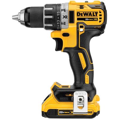 DeWalt 20V MAX Brushless Drill / Driver w/ (2) 2.0 Ah Batteries Kit