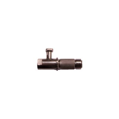 Grip and Grease Lock on Grease Coupler