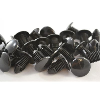 Black Nylon Front End Stone Sheild Retainer GM '81-On (100/Bag)