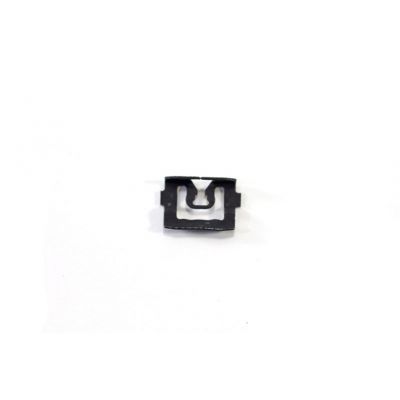 Windshield and Backlight Reveal Molding Clip (100/Bag)