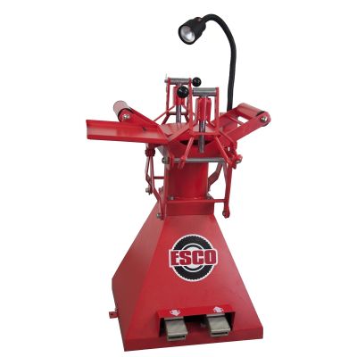 PNEUMATIC TIRE SPREADER