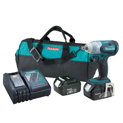 Makita 18V LXT Li-Ion 3.0 Ah Cordless 1/2 in. Impact Wrench Kit